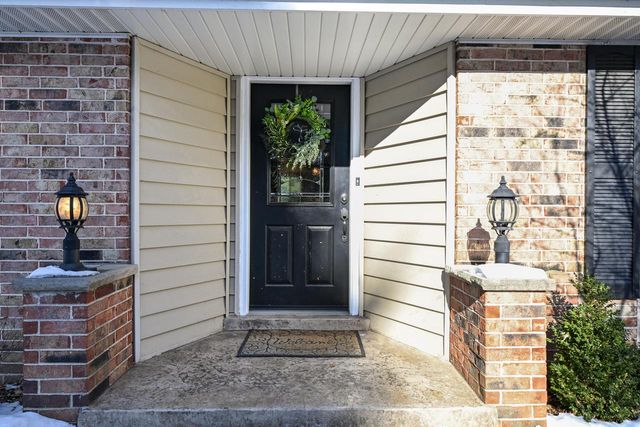 S4W32766 Government Hill ROAD, Delafield, WI 53018