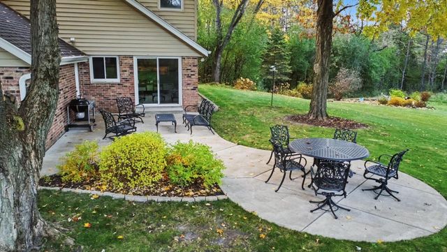 S4W32766 Government Hill ROAD, Delafield, WI 53018