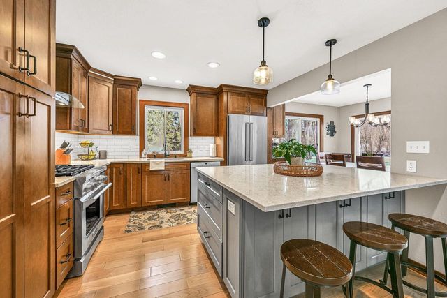 S4W32766 Government Hill ROAD, Delafield, WI 53018