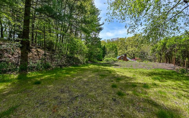 95 Twin Oak Drive, Pine Twp, PA 15090