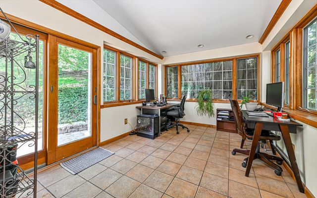 95 Twin Oak Drive, Pine Twp, PA 15090