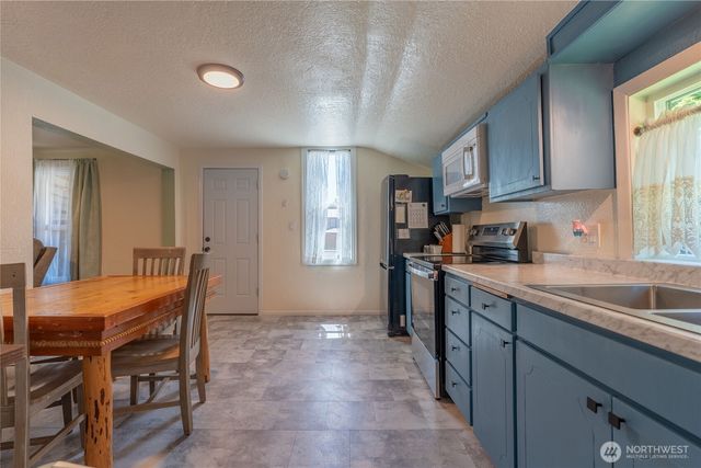 621 S First Street, Toledo, WA 98591