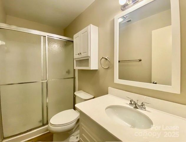 2106 Wellwood Circle, Charlotte, NC 28212