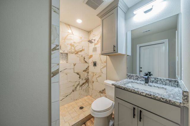 1813 Tompkins Drive, Grand Prairie, TX 75051