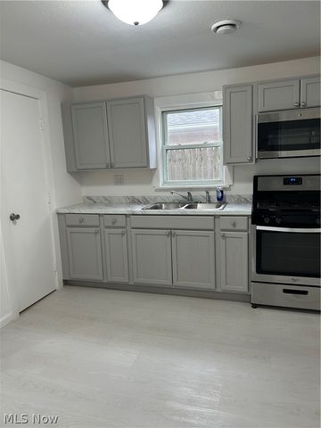 357 Roxboro Road, Vermilion, OH 44089