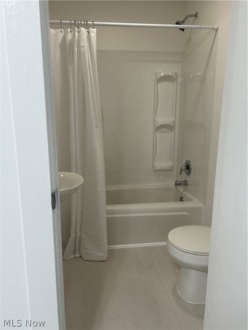 357 Roxboro Road, Vermilion, OH 44089