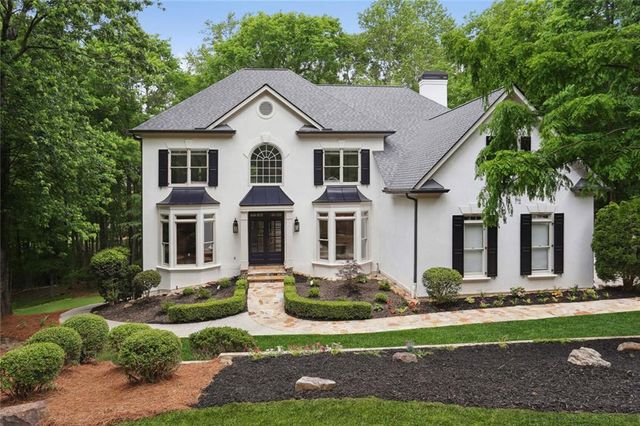 110 Valley Summit Court, Roswell, GA 30075