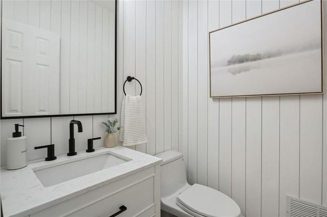 110 Valley Summit Court, Roswell, GA 30075