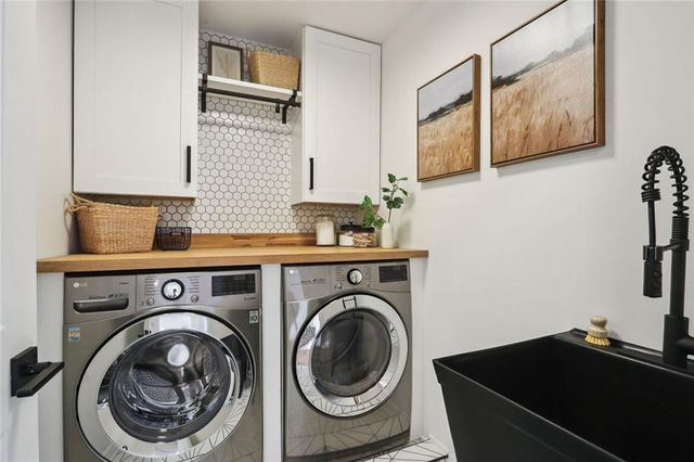 110 Valley Summit Court, Roswell, GA 30075