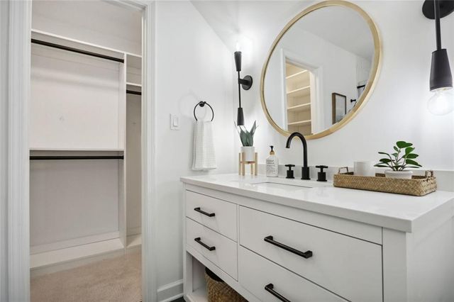 110 Valley Summit Court, Roswell, GA 30075