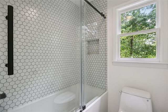 110 Valley Summit Court, Roswell, GA 30075