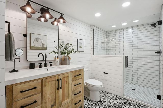 110 Valley Summit Court, Roswell, GA 30075