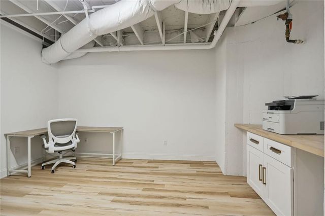 110 Valley Summit Court, Roswell, GA 30075