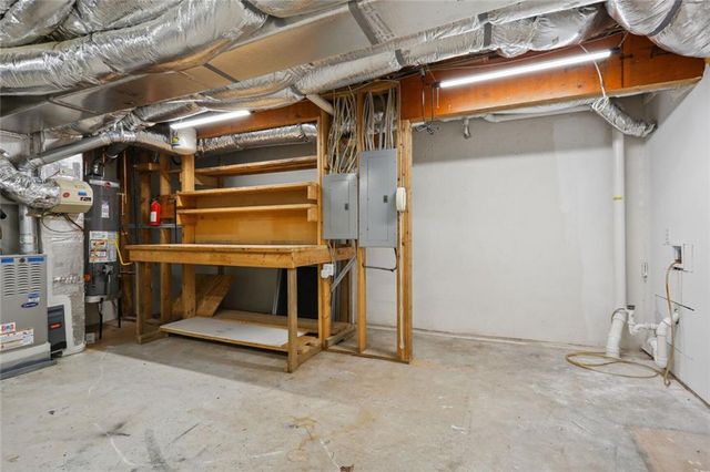 110 Valley Summit Court, Roswell, GA 30075