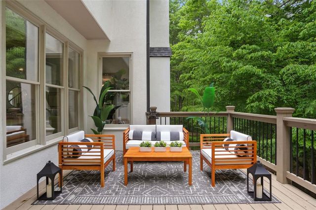 110 Valley Summit Court, Roswell, GA 30075