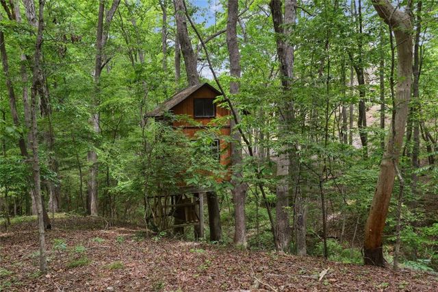 110 Valley Summit Court, Roswell, GA 30075