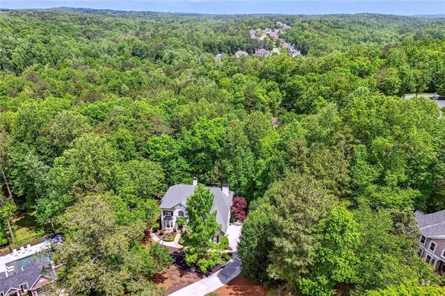 110 Valley Summit Court, Roswell, GA 30075