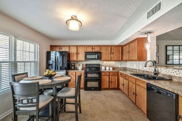 1018 Sitting Bull Xing, Murfreesboro, TN 37128