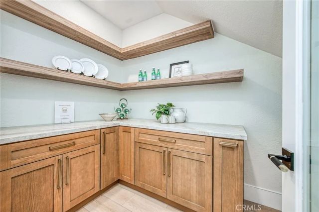 9381 N Woodmont Drive, Fresno, CA 93720