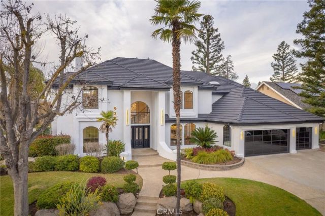 9381 N Woodmont Drive, Fresno, CA 93720
