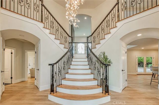 9381 N Woodmont Drive, Fresno, CA 93720