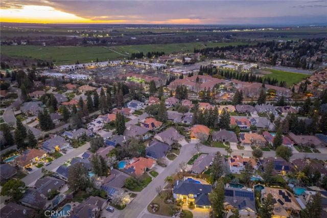 9381 N Woodmont Drive, Fresno, CA 93720