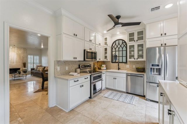 6204 Waterford Boulevard 23, Oklahoma City, OK 73118