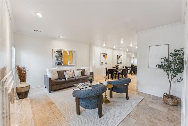 6204 Waterford Boulevard 23, Oklahoma City, OK 73118