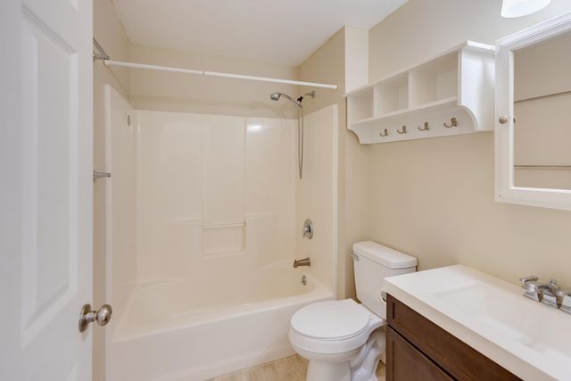 14 Cummings Hill Road, Plymouth, NH 03264