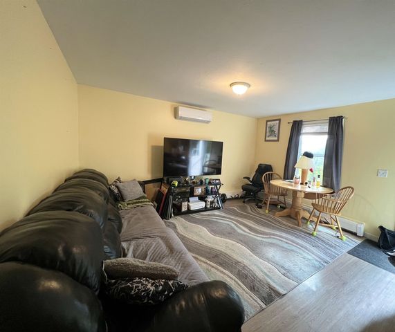 14 Cummings Hill Road, Plymouth, NH 03264