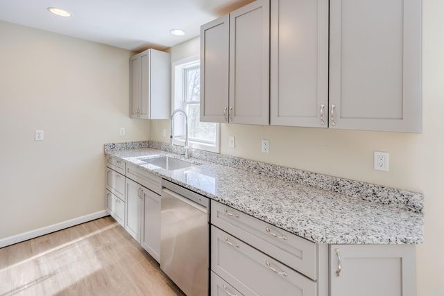 14 Cummings Hill Road, Plymouth, NH 03264