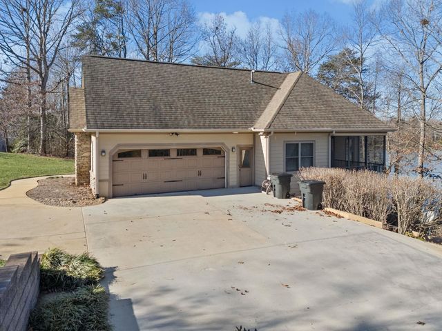 475 Twin Springs Drive, Spartanburg, SC 28301