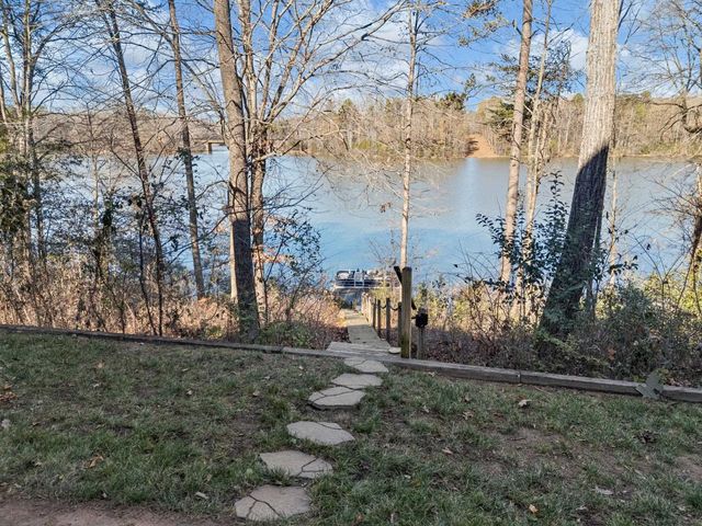 475 Twin Springs Drive, Spartanburg, SC 28301