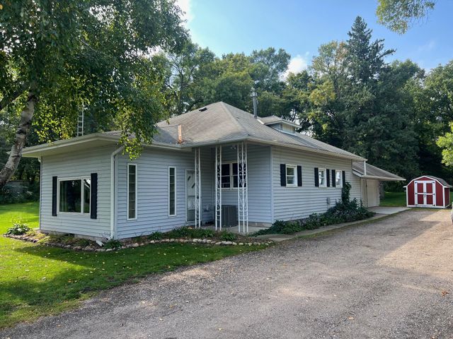 24553 608th Avenue, Litchfield, MN 55355