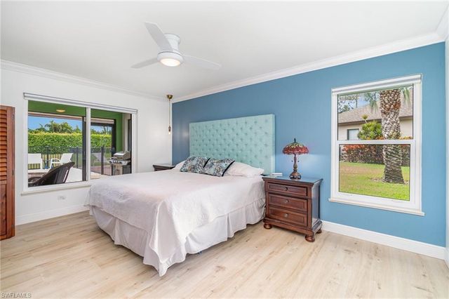 1933 Countess CT, Naples, FL 34110