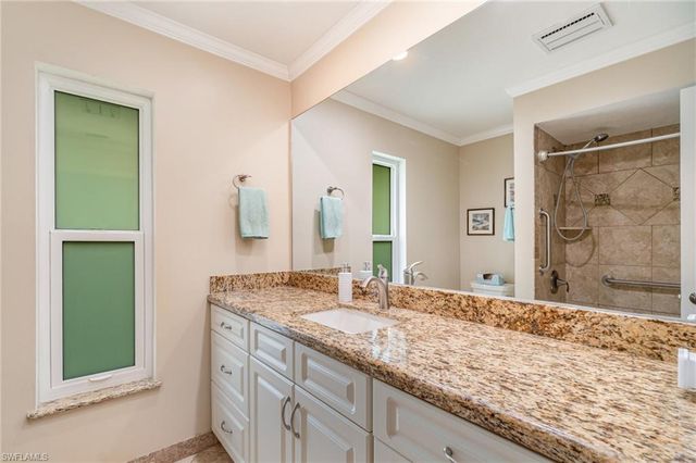 1933 Countess CT, Naples, FL 34110