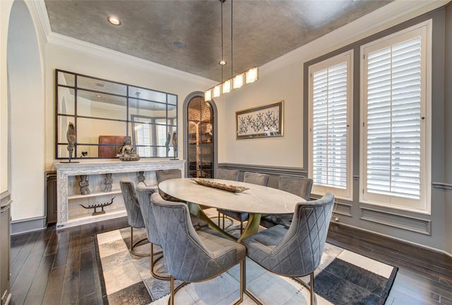 5110 W Oak Mews, Houston, TX 77056
