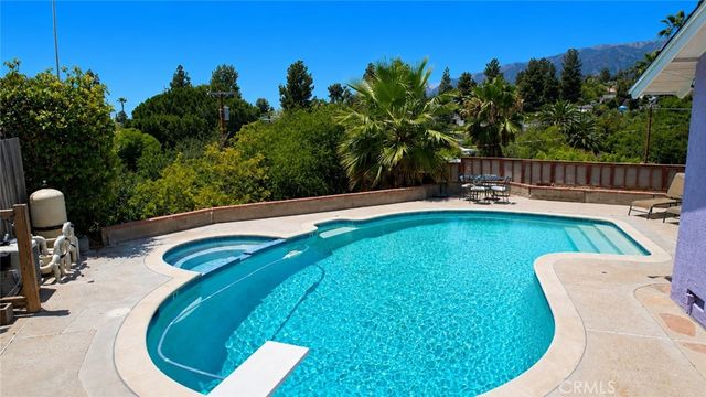 7129 Samoa Place, Tujunga, CA 91042