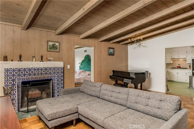 7129 Samoa Place, Tujunga, CA 91042