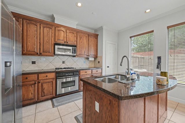 4327 Lake Walk Court, Sugar Land, TX 77459