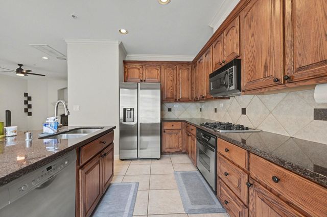 4327 Lake Walk Court, Sugar Land, TX 77459