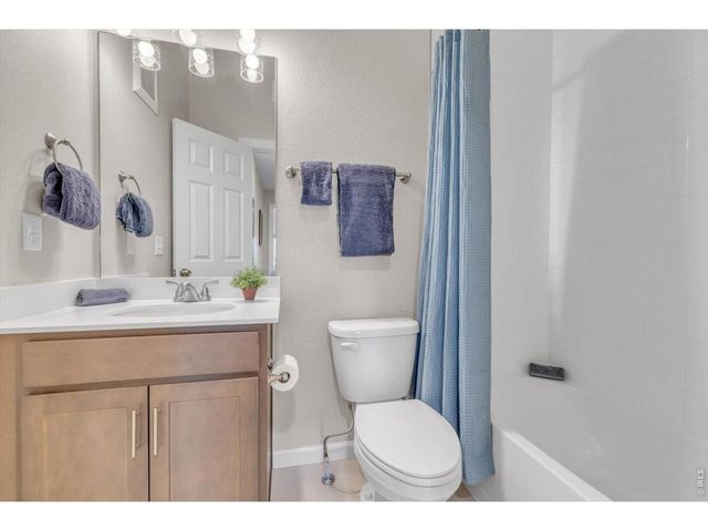 2417 Calais Dr 19-A, Longmont, CO 80504
