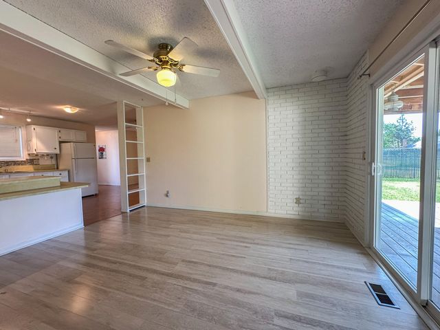 5233 Bartlett Avenue, Klamath Falls, OR 97603