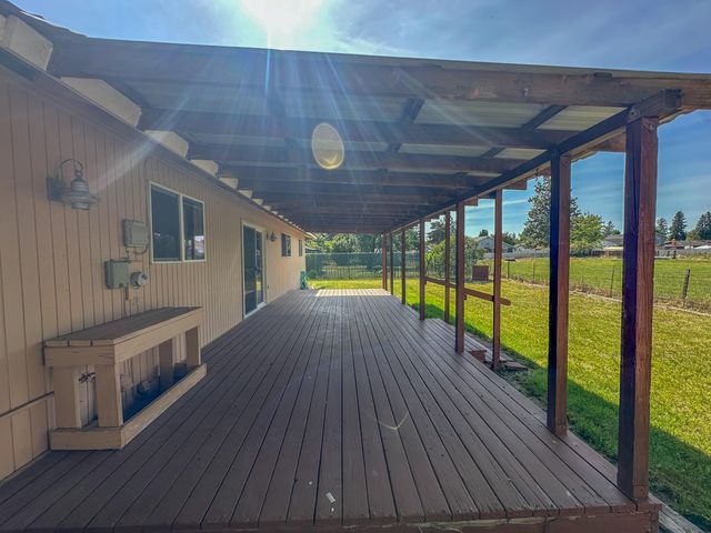 5233 Bartlett Avenue, Klamath Falls, OR 97603