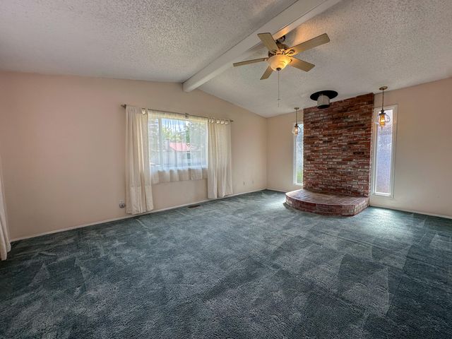 5233 Bartlett Avenue, Klamath Falls, OR 97603