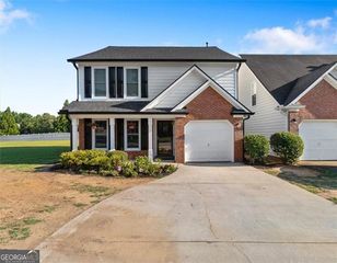9562 LAKEVIEW, Atlanta, GA 30291