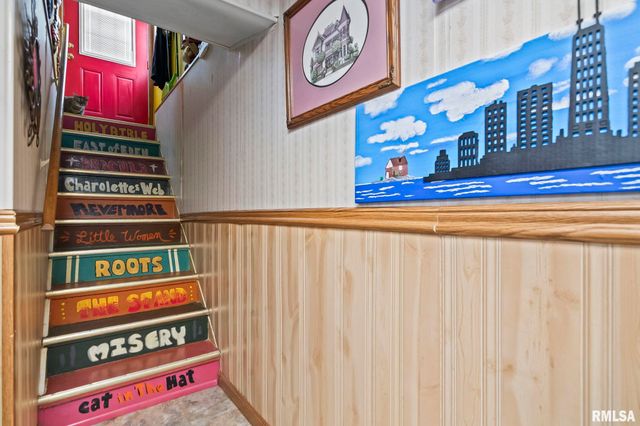 2409 Sutherland Road, Springfield, IL 62702