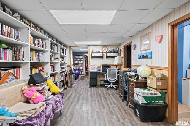 2409 Sutherland Road, Springfield, IL 62702