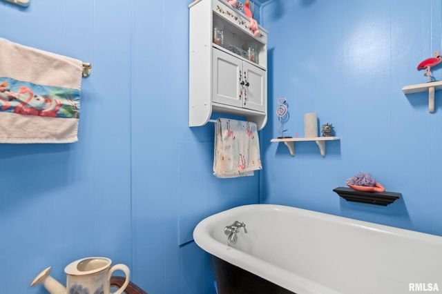 2409 Sutherland Road, Springfield, IL 62702