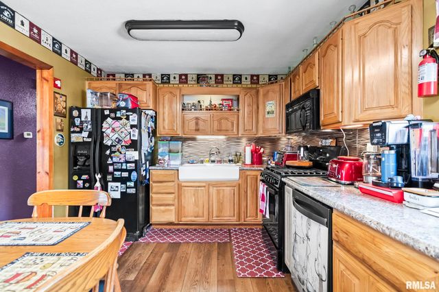 2409 Sutherland Road, Springfield, IL 62702